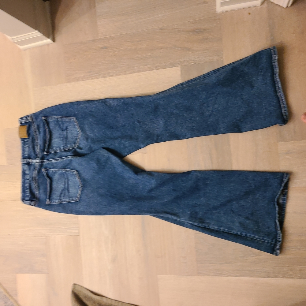 Women' Blue Jeans - Picture 2 of 4